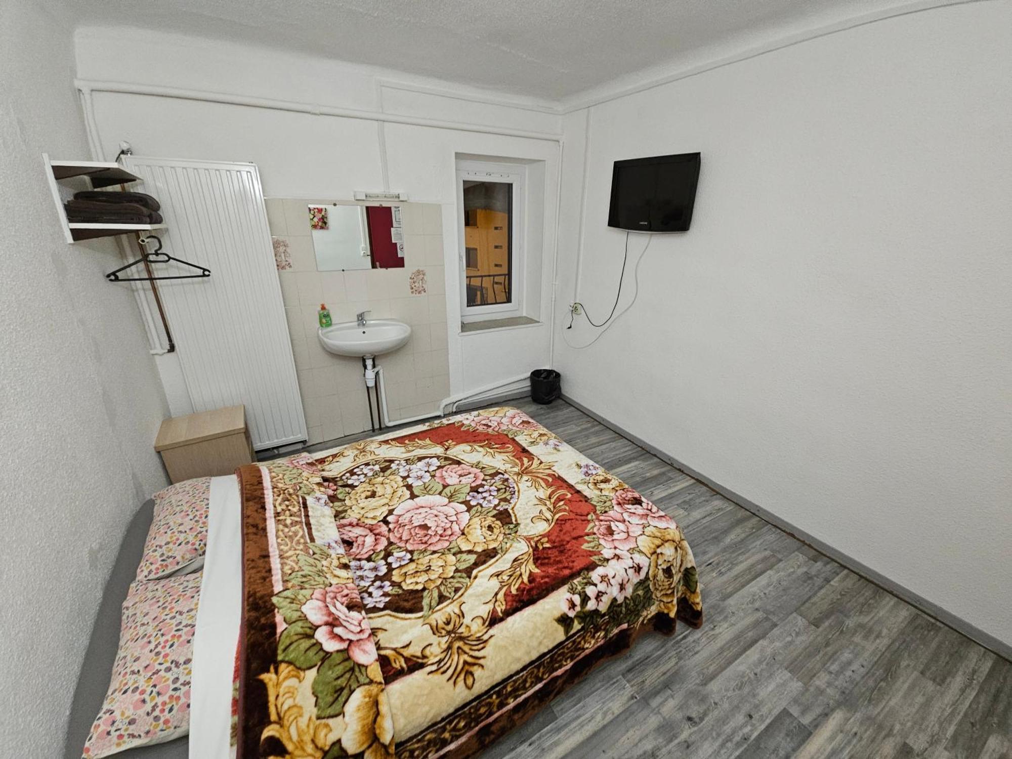 Hotel De La Gare Briançon Kültér fotó