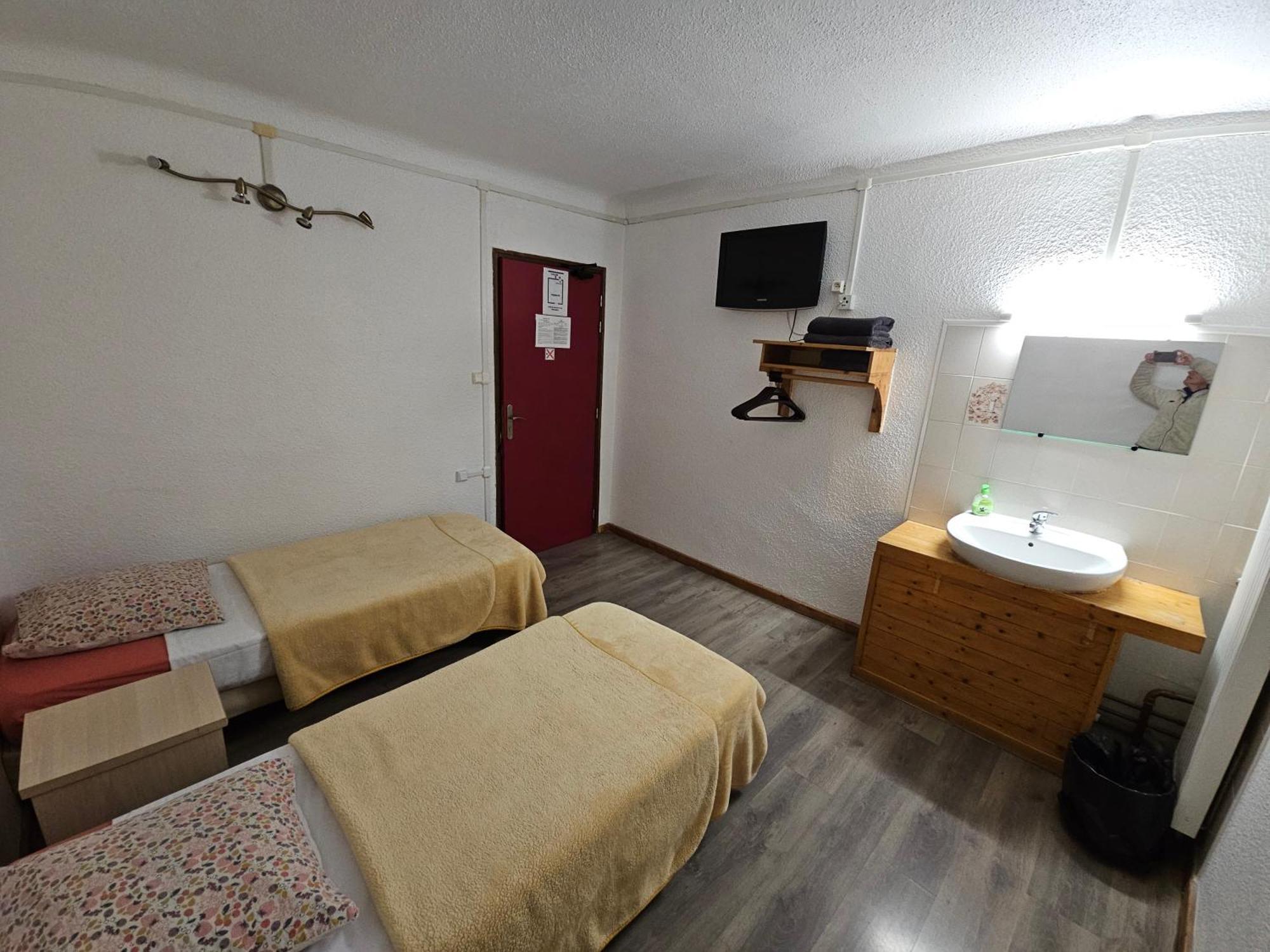Hotel De La Gare Briançon Kültér fotó