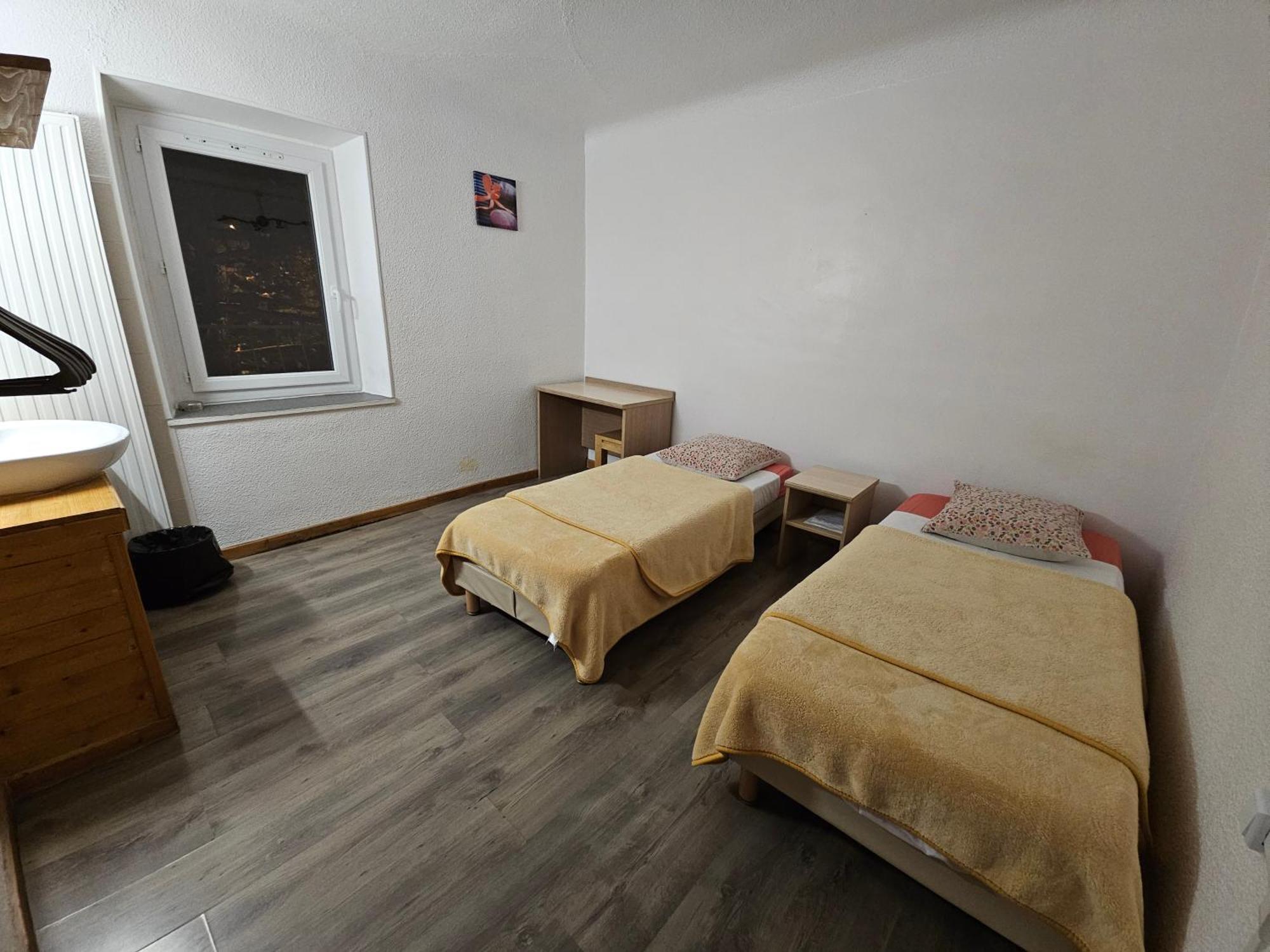 Hotel De La Gare Briançon Kültér fotó